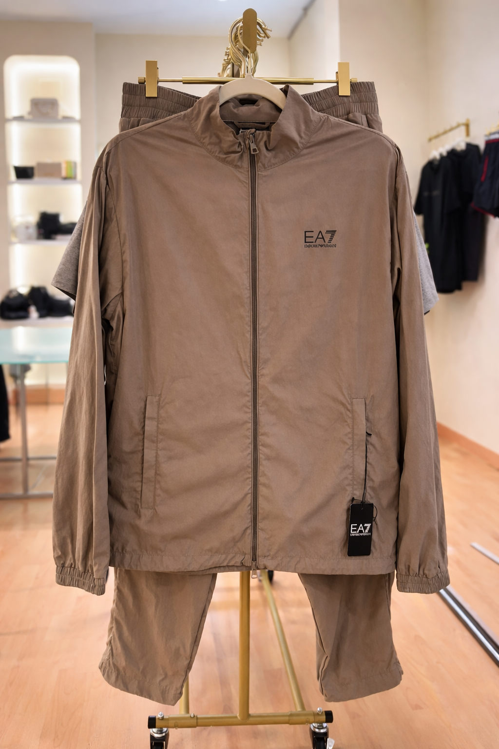 Chándal Hombre EA7 Emporio Armani Marrón