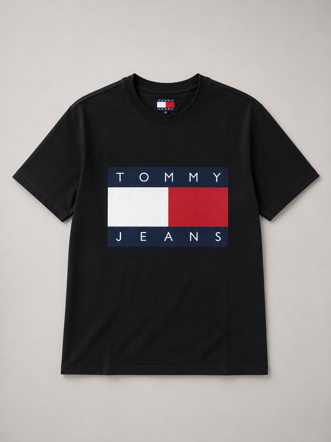Camiseta negra hombre Tommy Hilfiger logo/central