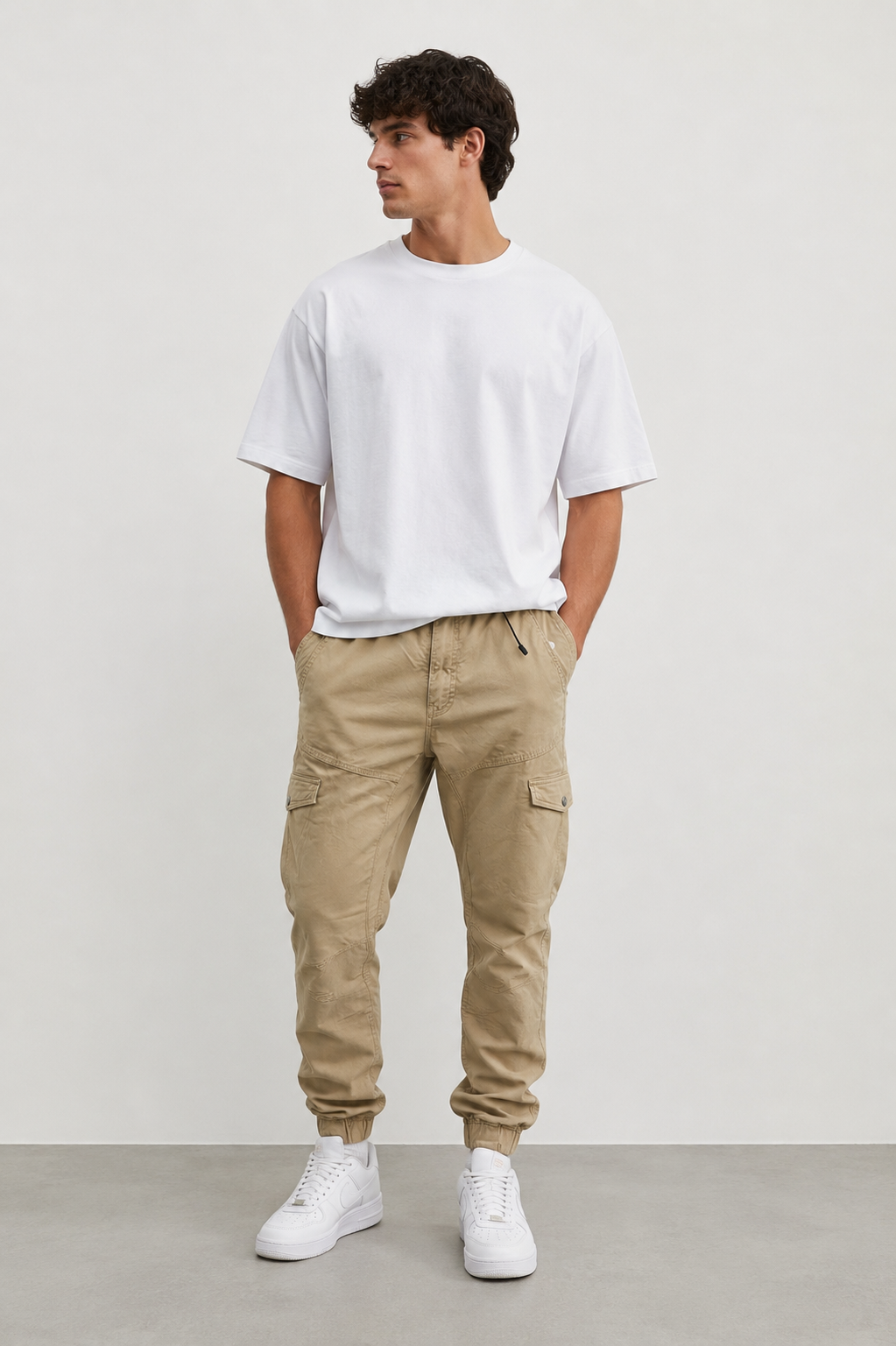 Pantalón hombre largo GUESS beige cargo