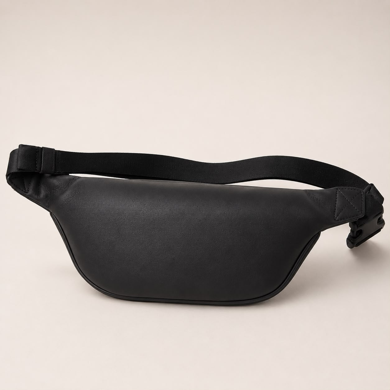 RIÑONERA NEGRA CUERO CALVIN KLEIN HOMBRE